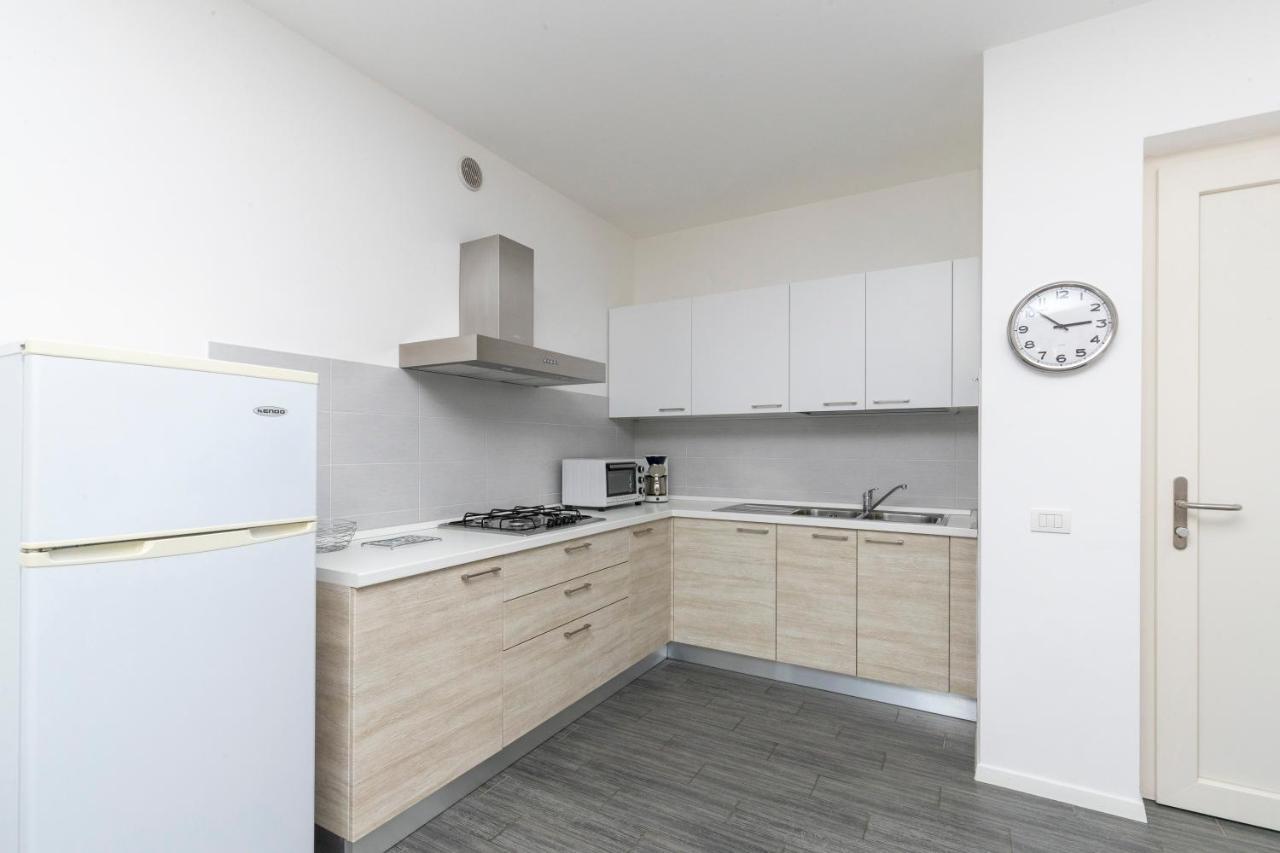 מאלצ'סינה Casa Prea Apartments מראה חיצוני תמונה